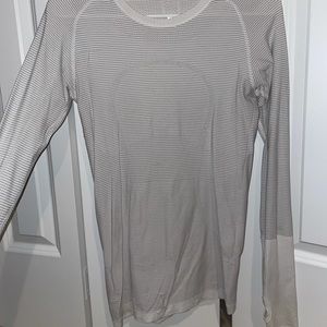 White lululemon long sleeve